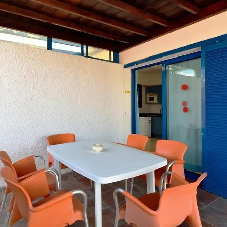 In Playa Blanca Sleeps 4 Includes Swimming Pool And Wifi 7 Playa Blanca (Lanzarote)
